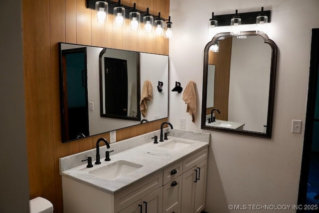 15373 N Javine Hill Rd, Skiatook, OK 74070 - bathroom with double vanity and toilet