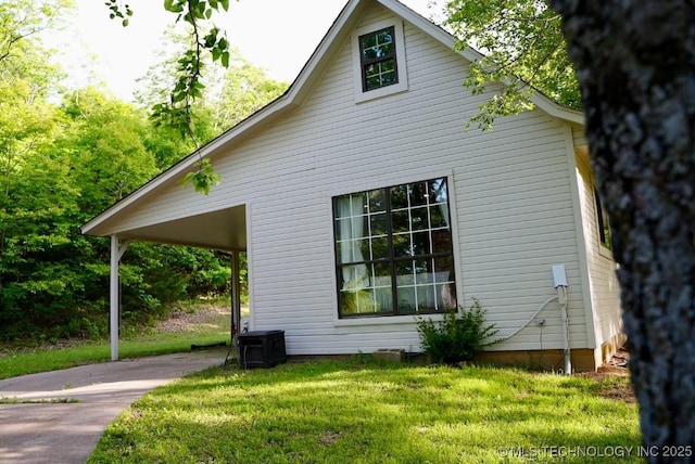 15373 N Javine Hill Rd, Skiatook, OK 74070 - view of side of property with a yard