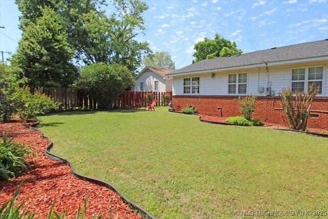 6112 E 21st St, Tulsa, OK 74114 - view of yard