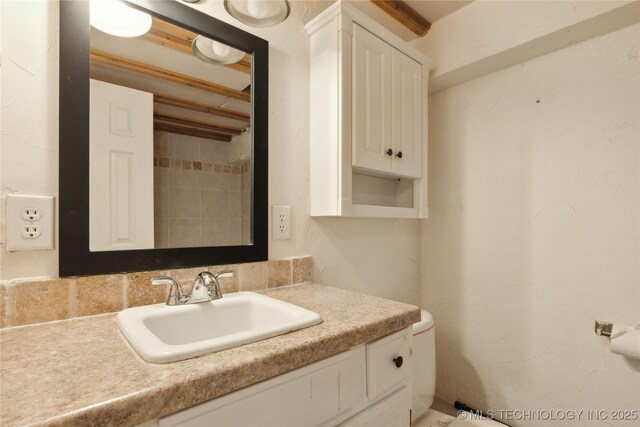 1403 Vale, Grove, OK 74344 - bathroom featuring vanity
