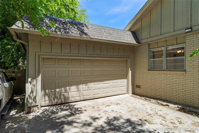 3901 E 60th Pl, Tulsa, OK 74135 - garage featuring concrete driveway