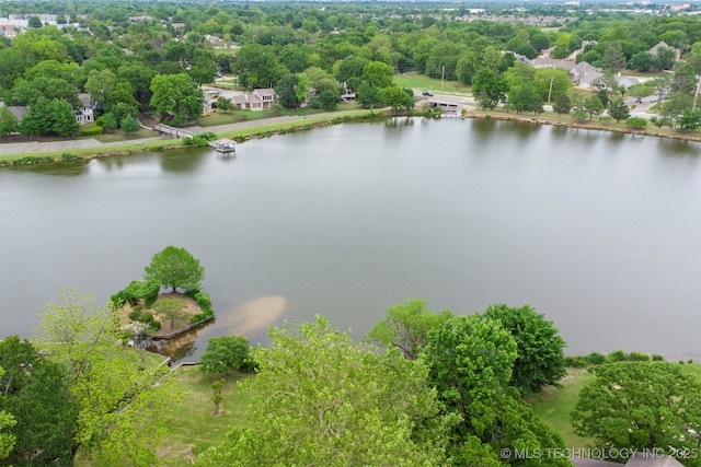 9804 S Lakewood Pl, Tulsa, OK 74137 - aerial view of a nearby body of water