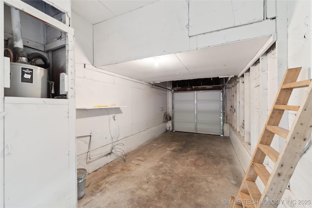 5433 S Boston Ave, Tulsa, OK 74105 - garage with water heater