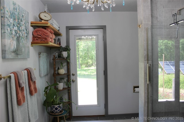 423118 E 1944th Ln, Antlers, OK 74523 - doorway with a chandelier
