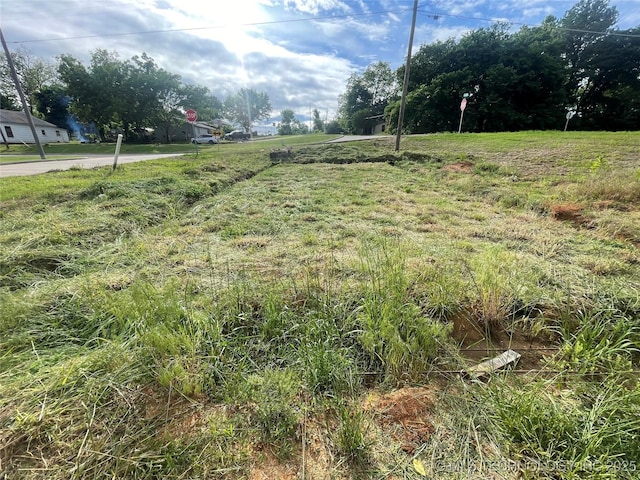 902 NE 4th Ave, Durant, OK 74701