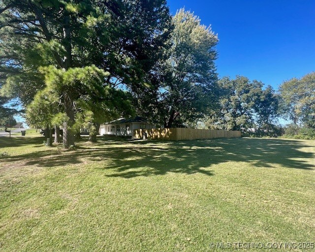 415 College Rd, Warner, OK 74469 - photo 31