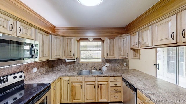 1703 Vaden Ln, Ardmore, OK 73401 - kitchen with appliances with stainless steel finishes, a sink, light brown cabinets, crown molding, and backsplash