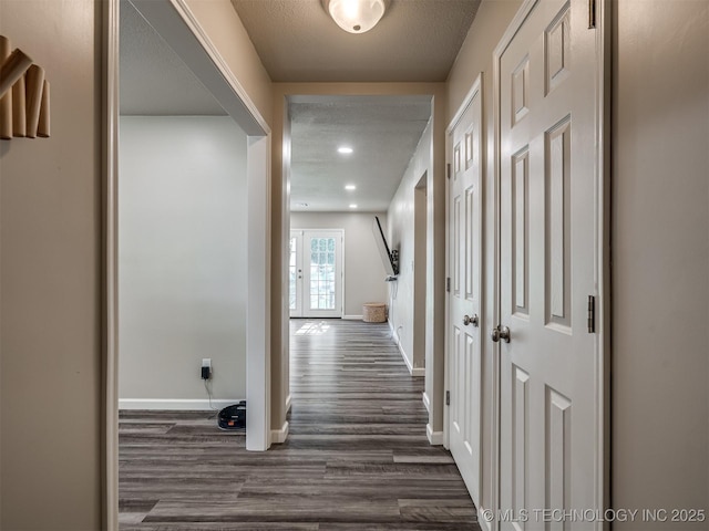 1149 N Hickory Pl, Broken Arrow, OK 74012 - corridor with dark wood-style flooring, baseboards, and recessed lighting
