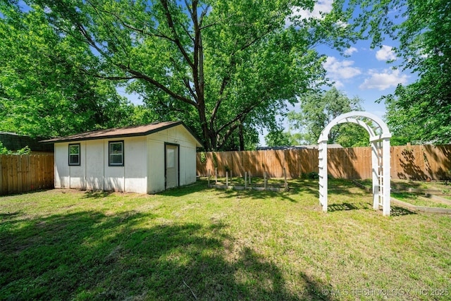 28505 E 139th St S, Coweta, OK 74429 - view of yard with an outdoor structure