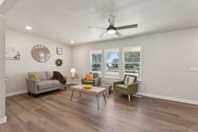 425 Mulberry Ave, Afton, OK 74331 - living area featuring ceiling fan, wood finished floors, recessed lighting, and baseboards