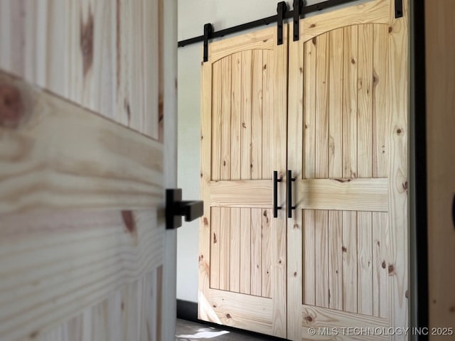 618 E Gentry Ave, Checotah, OK 74426 - detailed view of a barn door