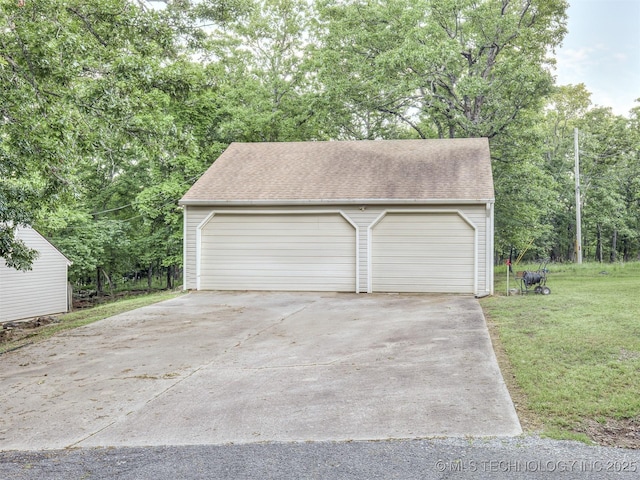 view of detached garage