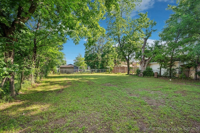610 E 4th Ave, Bristow, OK 74010 - view of yard