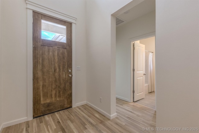 1331 N Beech St, Broken Arrow, OK 74012 - foyer with light wood-type flooring and baseboards