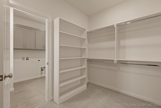 1331 N Beech St, Broken Arrow, OK 74012 - view of spacious closet