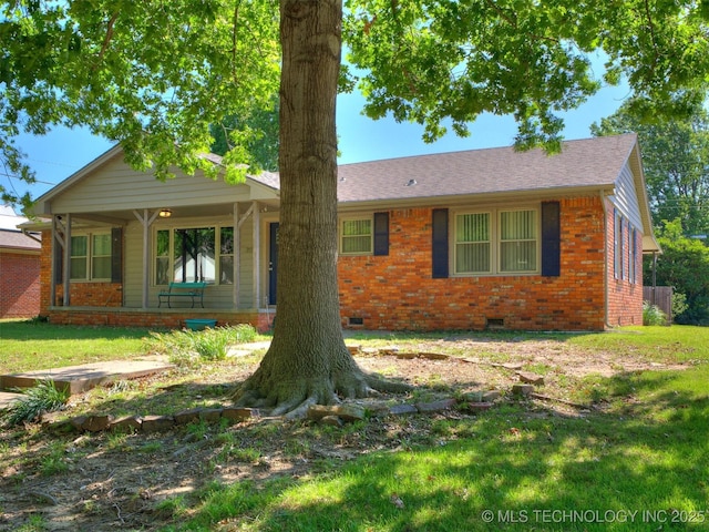 3931 S Oswego Ave, Tulsa, OK 74135 - ranch-style home with crawl space, a front yard, a porch, and brick siding
