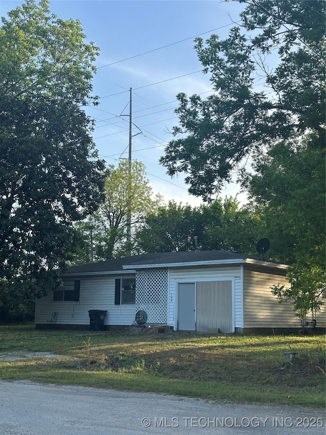 view of front of property