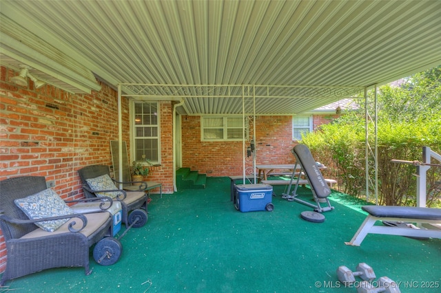 5102 S Columbia Ave, Tulsa, OK 74105 - view of patio