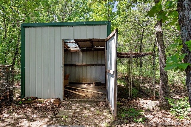 6345 W 53rd St, Tulsa, OK 74126 - view of shed