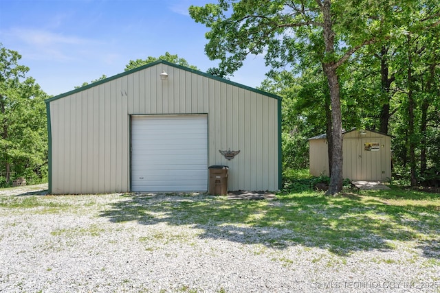 6345 W 53rd St, Tulsa, OK 74126 - view of detached garage