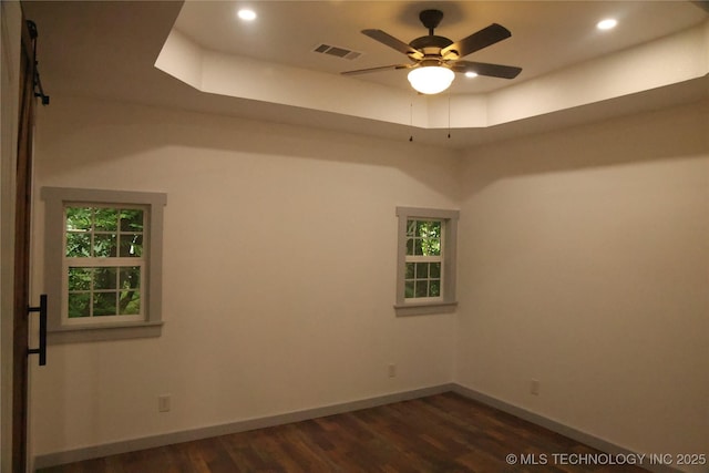 1185 E Pine St, Westville, OK 74965 - unfurnished room featuring dark wood-style floors, a ceiling fan, baseboards, and recessed lighting