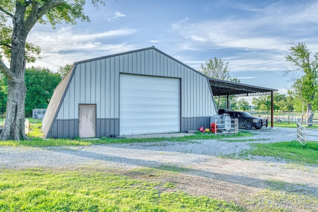 5378 W 450th Rd, Pryor, OK 74361 - view of outdoor structure featuring an outdoor structure and gravel driveway