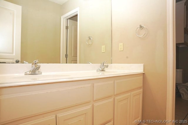 717 W 39th St, Sand Springs, OK 74063 - full bath featuring double vanity