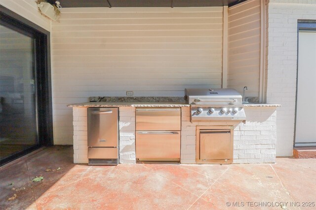 2503 S Birmingham Ave, Tulsa, OK 74114 - view of patio / terrace