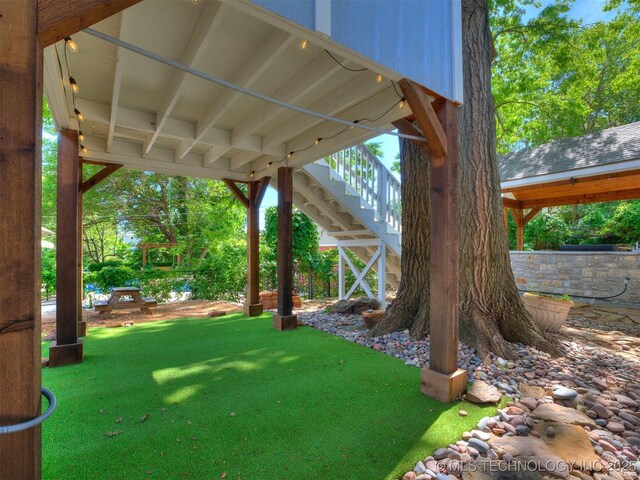 1618 S Rockford Ave, Tulsa, OK 74120 - view of grassy yard with stairway