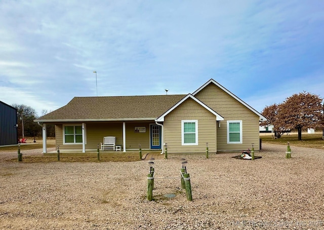 1703 Waters, Kingston, OK 73439 - ranch-style home featuring a porch