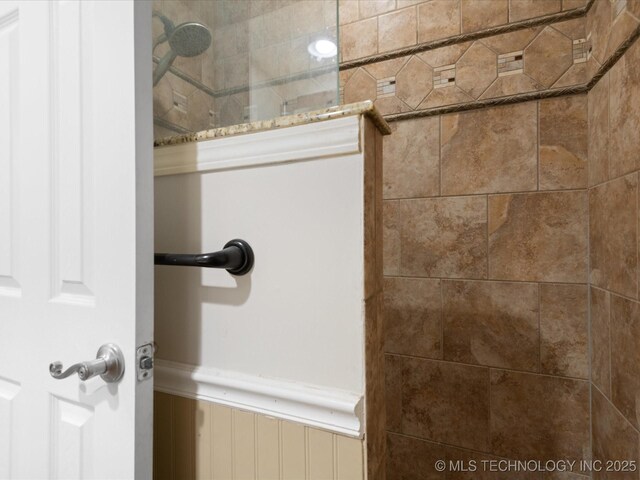 540 S Hamilton Ave, Dewey, OK 74029 - bathroom view of a walk in shower