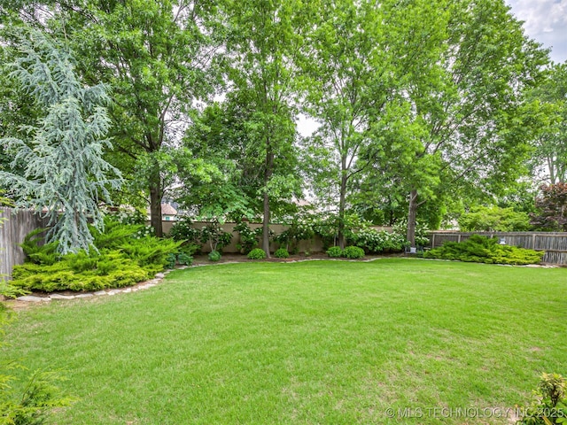 5517 E 101st Pl, Tulsa, OK 74137 - view of yard