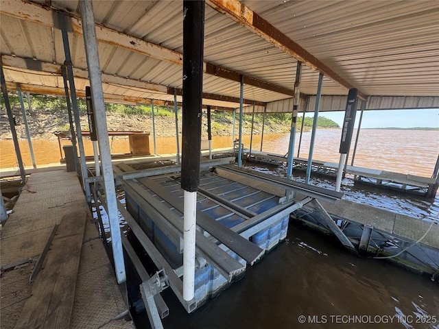 909 Bayshore Dr, Sand Springs, OK 74063 - dock area with boat lift and a water view