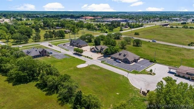 12805 E 101st Pl, Owasso, OK 74055