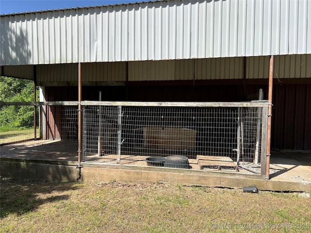 514 Lakeshore St, Durant, OK 74701 - view of outbuilding with a carport and an exterior structure