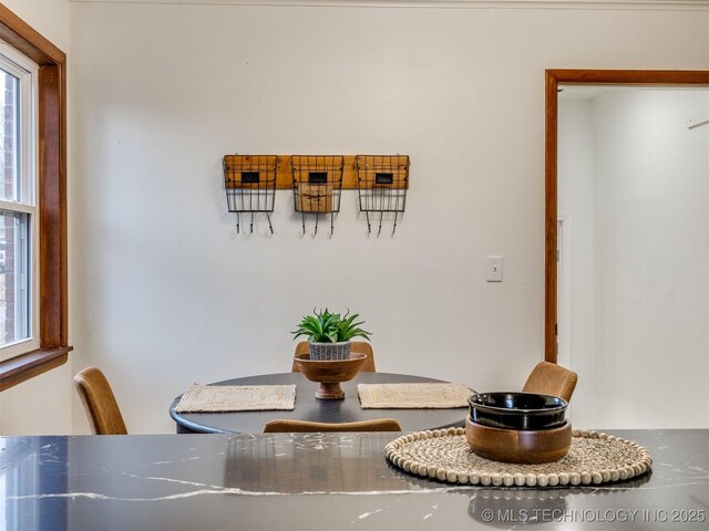 2528 E 57th St, Tulsa, OK 74105 - dining area view