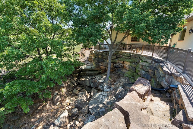 12432 Boulder Rdg, Sperry, OK 74073 - view of yard