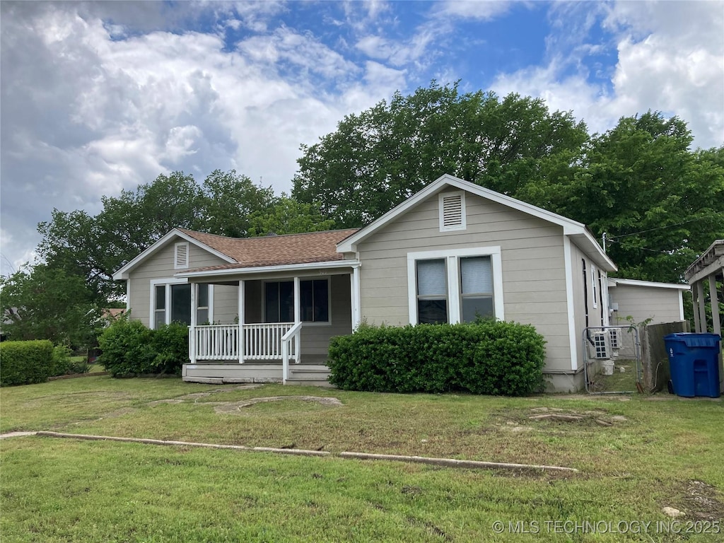509 N Michigan Ave, Cushing, OK 74023 - photo 1