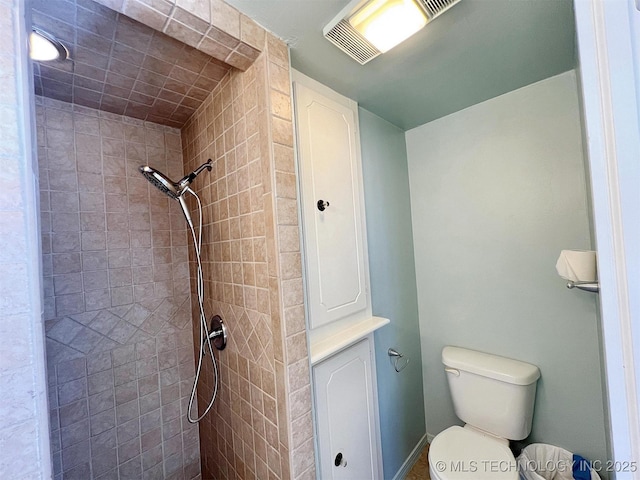 525 W Downing St, Tahlequah, OK 74464 - full bathroom featuring tiled shower and toilet