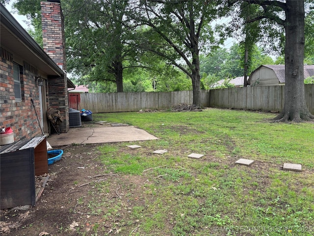 316 Barclay, Muskogee, OK 74403 - view of yard featuring a patio area