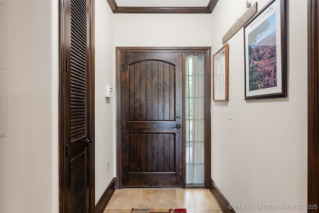 25 Grand Lake Dr Unit 3B, Afton, OK 74331 - entrance foyer featuring baseboards and ornamental molding