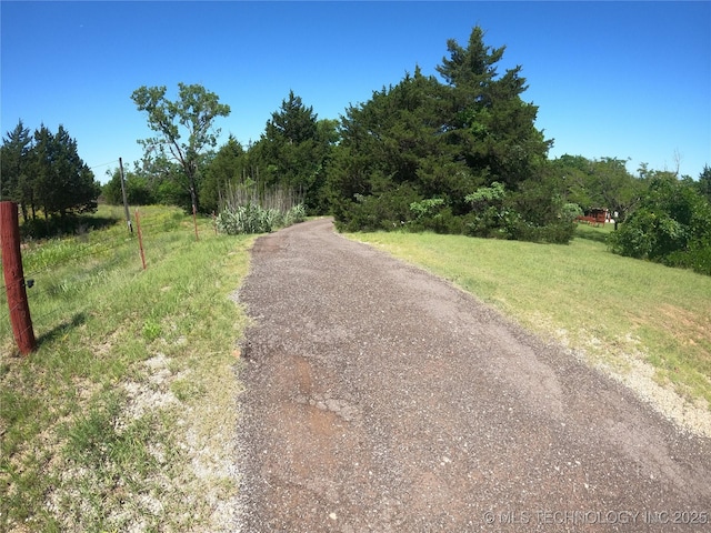 808 N Norfolk Rd, Yale, OK 74085 - view of road
