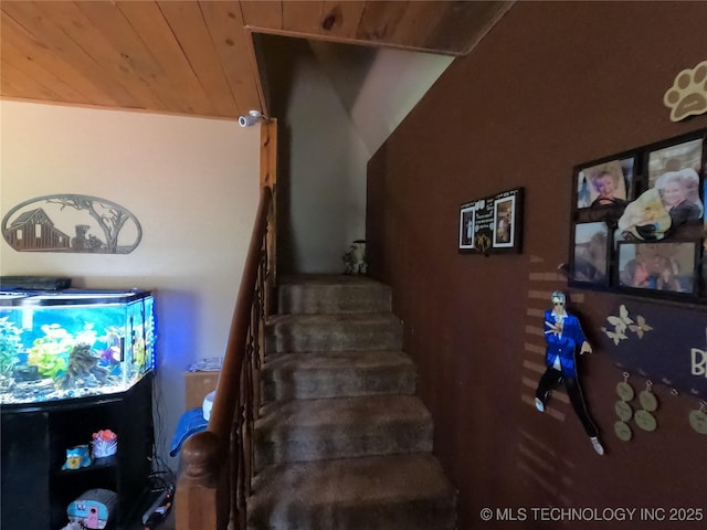 808 N Norfolk Rd, Yale, OK 74085 - view of stairs