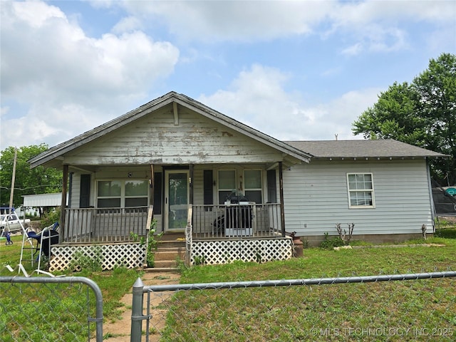 360 N 5th St, Fairfax, OK 74637 - view of front facade featuring a porch