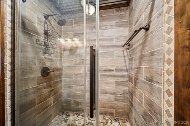1202 S Oak Grove Rd, Cushing, OK 74023 - bathroom featuring a shower stall