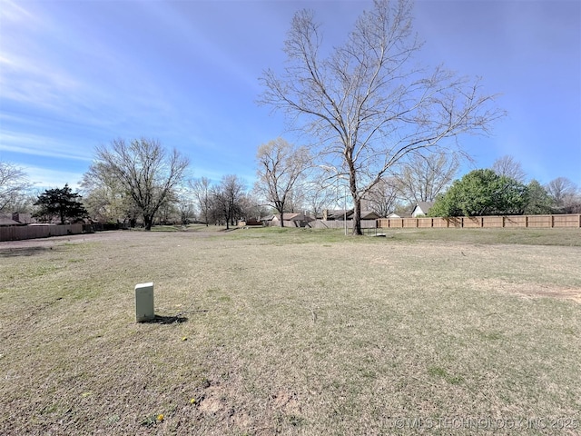2212 W Independence Pl, Tulsa, OK 74127 - view of yard