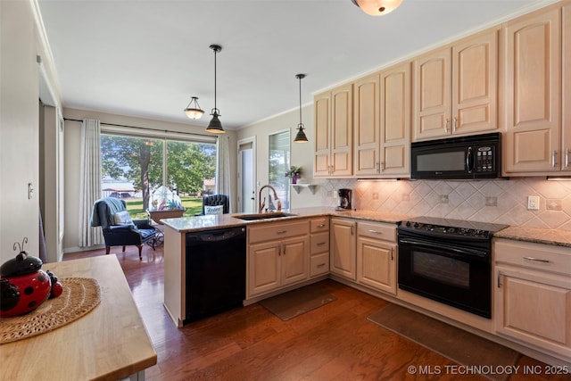 59144 E 290th Rd, Grove, OK 74344 - kitchen featuring black appliances, a sink, light brown cabinets, a peninsula, and dark wood-type flooring