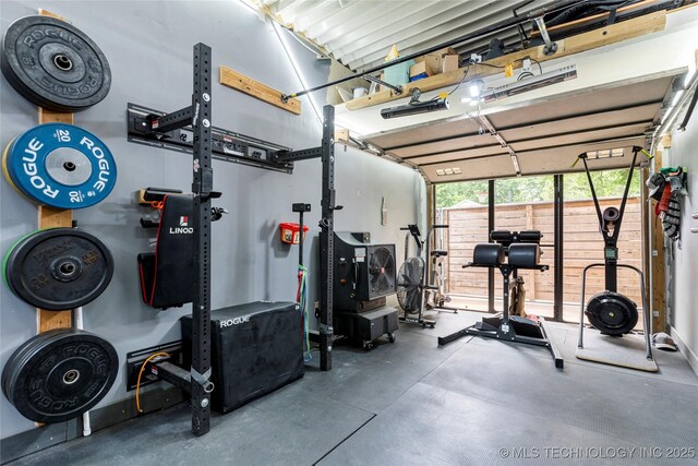 11837 S 84th Ave E, Bixby, OK 74008 - exercise room featuring a garage