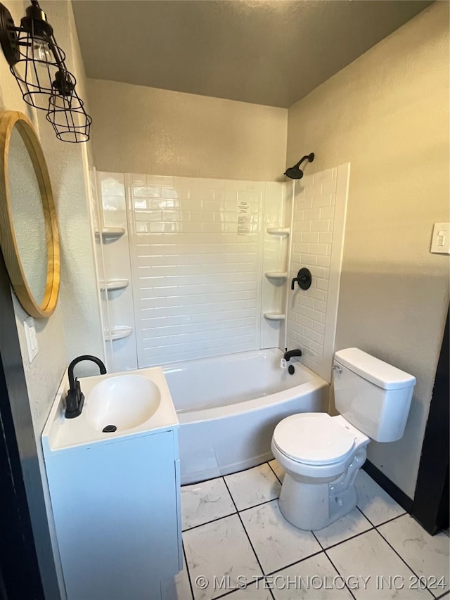 413 NW 11th Ave, Ardmore, OK 73401 - full bathroom featuring toilet, vanity, and bathing tub / shower combination