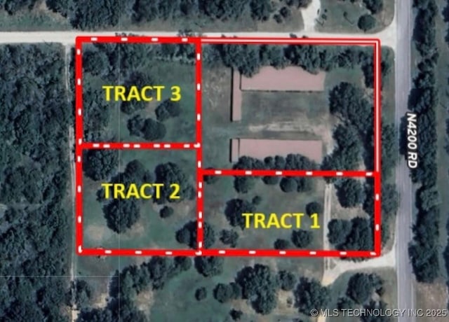 2 E 1157th Rd, Checotah, OK 74432